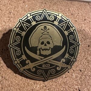 2017 D23 PIRATES OF THE CARIBBEAN AZTEC GOLD LE PIN—FLAWED